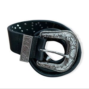 Authentic B-low the belt size small.